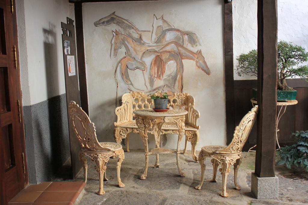 Posada Restaurante Casa De La Sal Candelario Extérieur photo