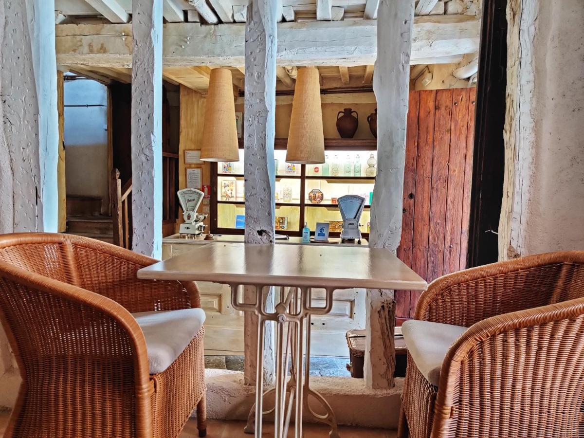 Posada Restaurante Casa De La Sal Candelario Extérieur photo