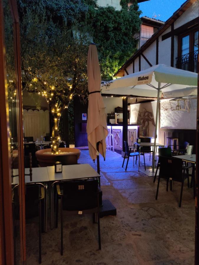 Posada Restaurante Casa De La Sal Candelario Extérieur photo
